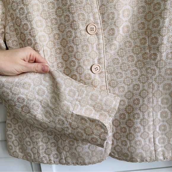 Womens 2 Piece Suit (Collarless Blazer & Pencil skirt) - Picture 4 of 9